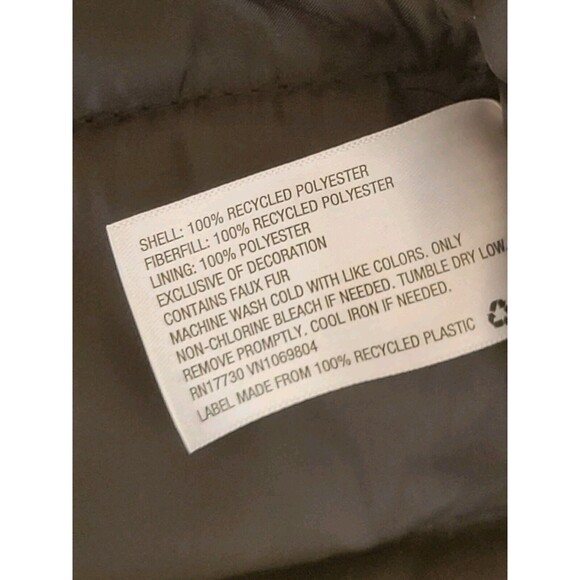 Cat & Jack Girls Black Gold Stars Hooded Snow Winter Parka Lined Jacket 12m New - Picture 9 of 9